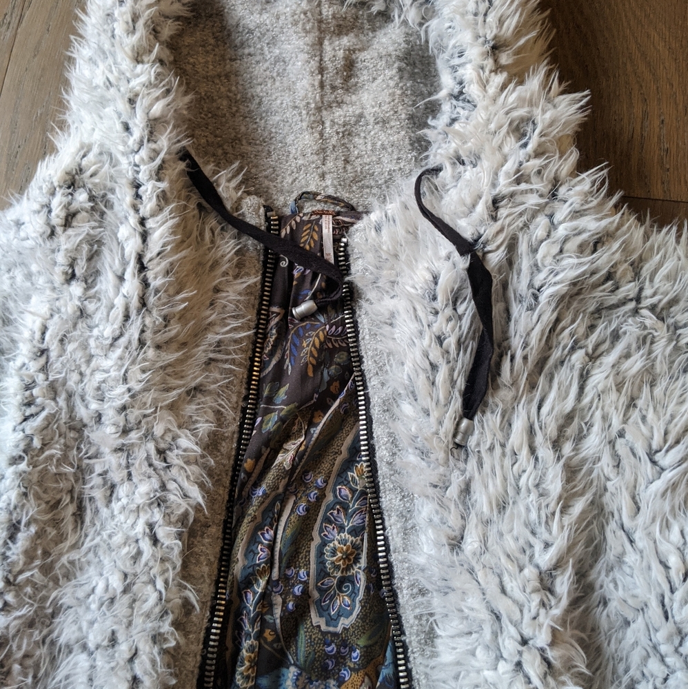 Free People Shaggy Faux Oversized Jacket M/L - Picture 7 of 7